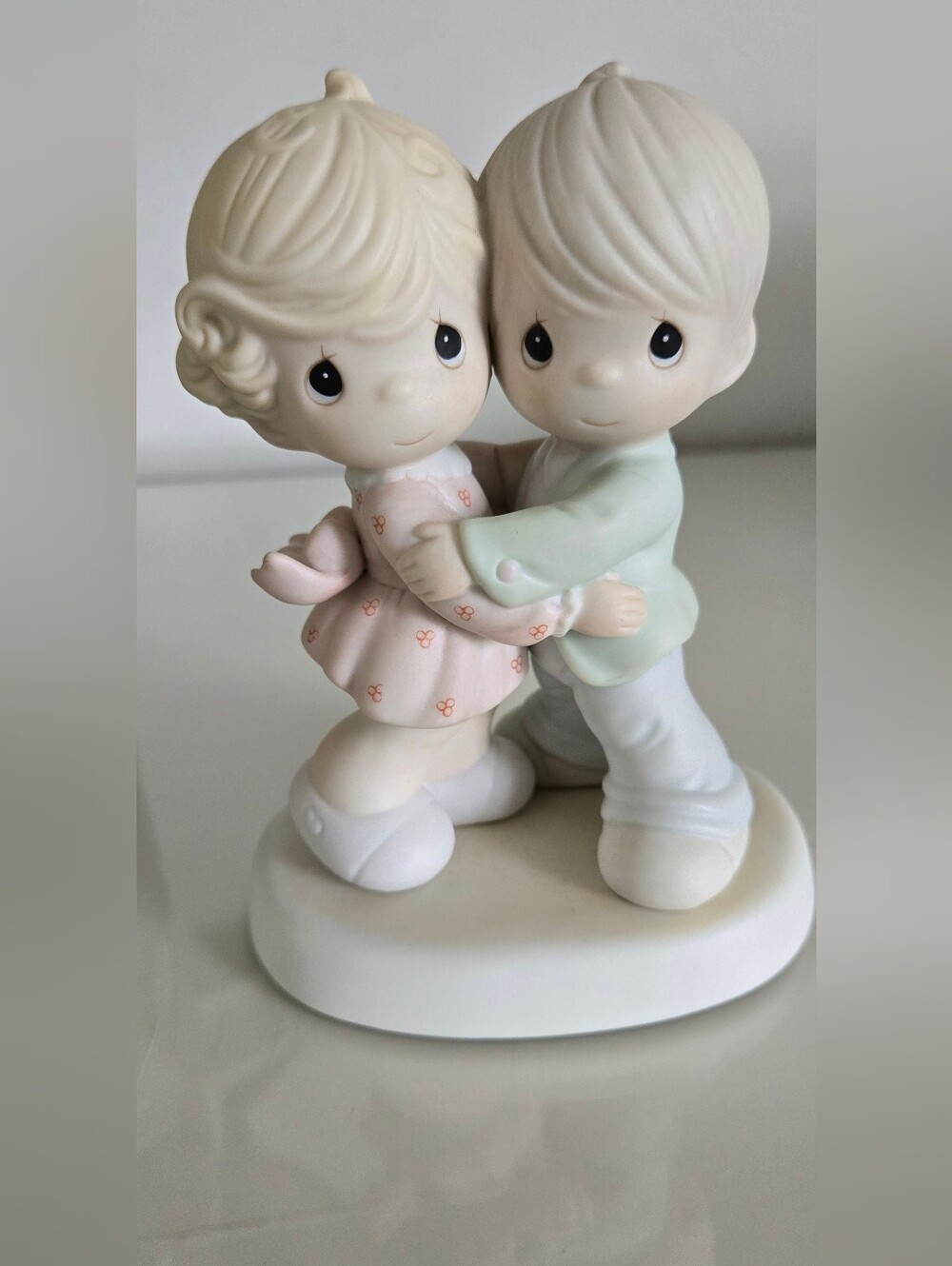 Precious Moments Hug One Another - 521299 - Classic Figure
